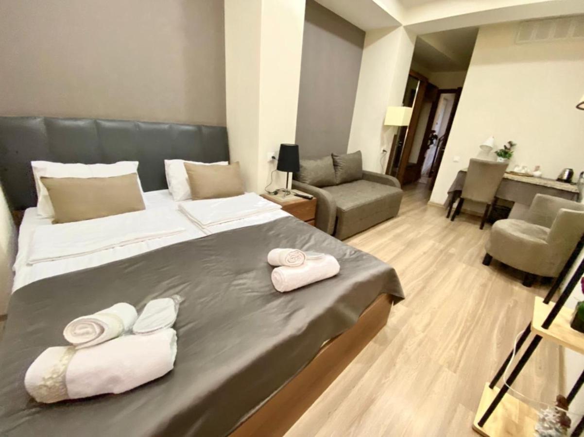 Hotel Terrace Tbilisi Ngoại thất bức ảnh