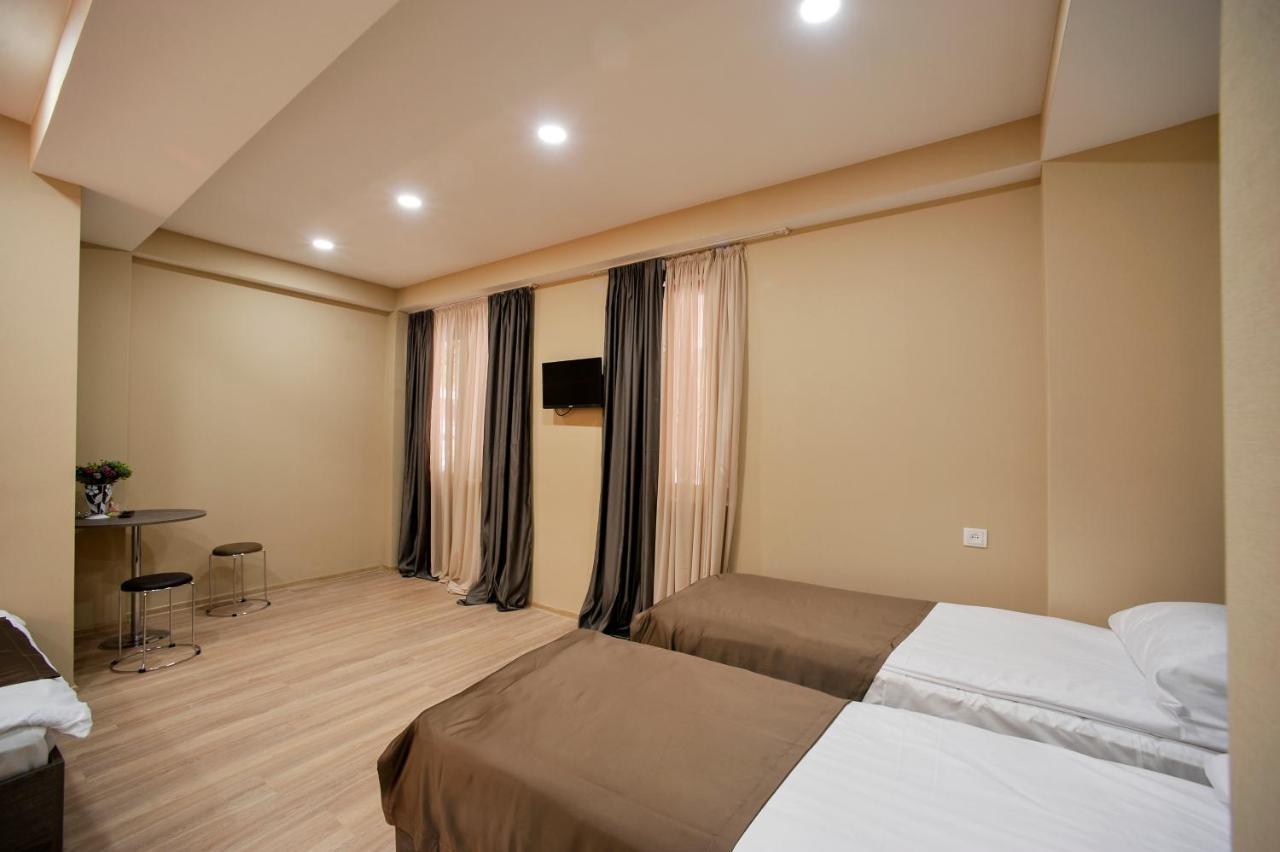 Hotel Terrace Tbilisi Ngoại thất bức ảnh