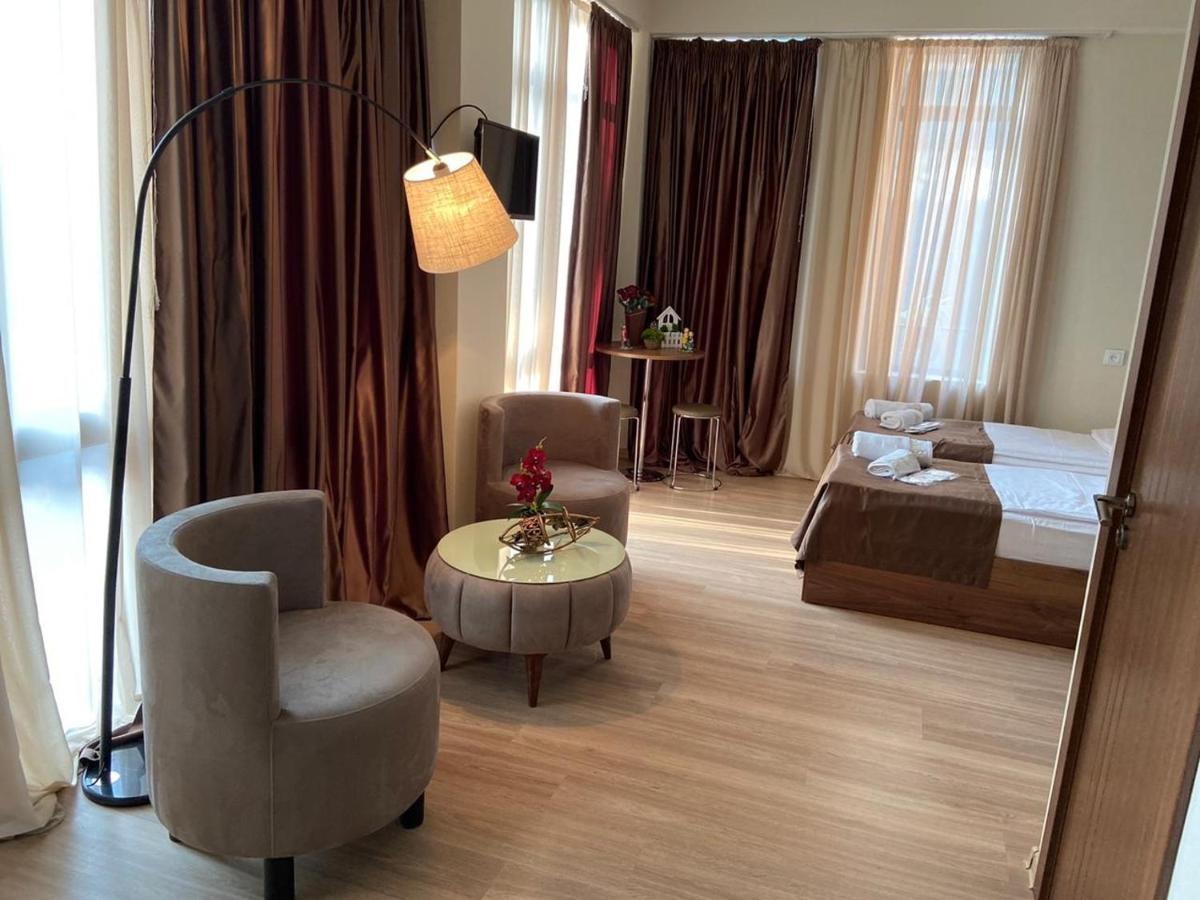 Hotel Terrace Tbilisi Ngoại thất bức ảnh